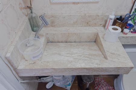 Banheiro Social de casa para alugar com 1 quarto, 60m² em Pinheiros, São Paulo