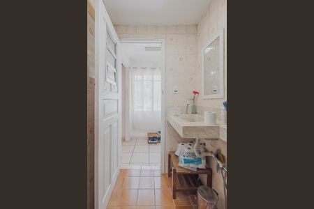 Banheiro Social de casa para alugar com 1 quarto, 60m² em Pinheiros, São Paulo