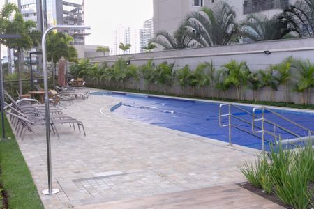 Apartamento à venda com 98m², 3 quartos e 2 vagasÁrea comum - Piscina
