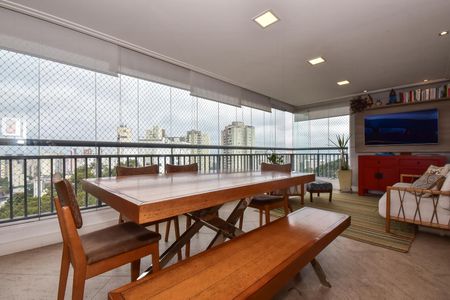 Apartamento à venda com 125m², 3 quartos e 2 vagasVaranda da Sala