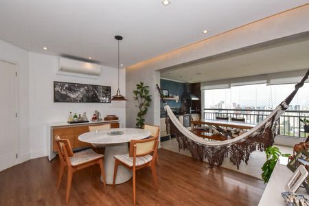 Apartamento à venda com 125m², 3 quartos e 2 vagasSala