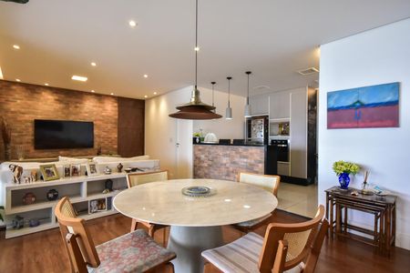 Apartamento à venda com 125m², 3 quartos e 2 vagasSala