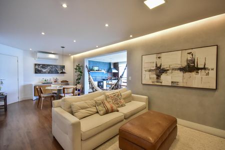 Apartamento à venda com 125m², 3 quartos e 2 vagasSala