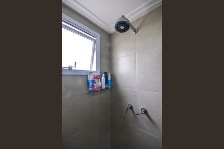 Apartamento à venda com 125m², 3 quartos e 2 vagasChuveiro da Suíte 1