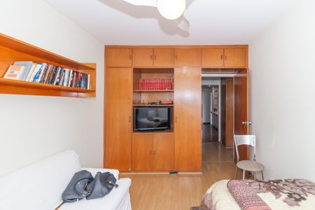 Apartamento à venda com 133m², 3 quartos e 2 vagasQuarto 2