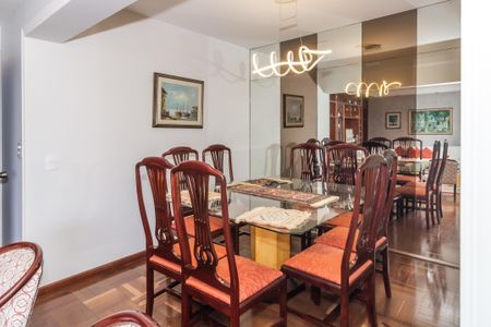 Apartamento à venda com 133m², 3 quartos e 2 vagasSala