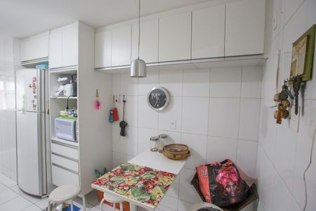 Apartamento à venda com 120m², 4 quartos e 2 vagasCozinha