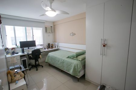 Apartamento à venda com 120m², 4 quartos e 2 vagasQuarto Suíte 2