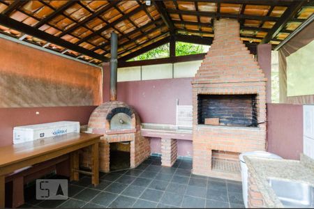 Apartamento para alugar com 40m², 2 quartos e 1 vagaÁrea comum - Churrasqueira