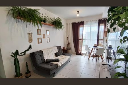 Sala de apartamento à venda com 2 quartos, 62m² em Curicica, Rio de Janeiro