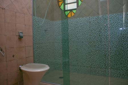 Casa para alugar com 400m², 4 quartos e 10 vagasBanheiro 2