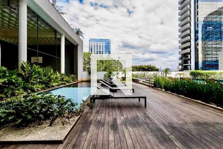 Studio à venda com 34m², 0 quarto e 1 vaga Studio à venda com 34m², 0 quarto e 1 vagaPiscina