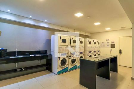 Studio à venda com 34m², 0 quarto e 1 vaga Studio à venda com 34m², 0 quarto e 1 vagaLavanderia