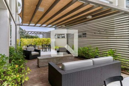 Studio à venda com 34m², 0 quarto e 1 vaga Studio à venda com 34m², 0 quarto e 1 vagaEspaço Lareira