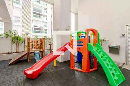 Studio à venda com 34m², 0 quarto e 1 vaga Studio à venda com 34m², 0 quarto e 1 vagaPlayground