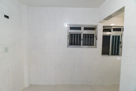 Apartamento para alugar com 65m², 2 quartos e sem vagaCozinha e Área de Serviço