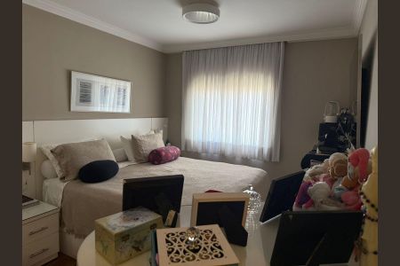 Apartamento à venda com 130m², 4 quartos e 3 vagasQuarto