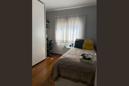 Apartamento à venda com 130m², 4 quartos e 3 vagasQuarto