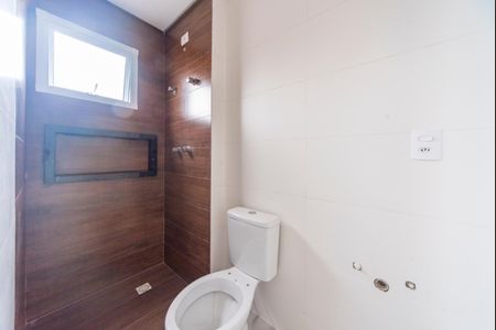 Apartamento para alugar com 60m², 2 quartos e 2 vagas Apartamento para alugar com 60m², 2 quartos e 2 vagasBanheiro da Suíte