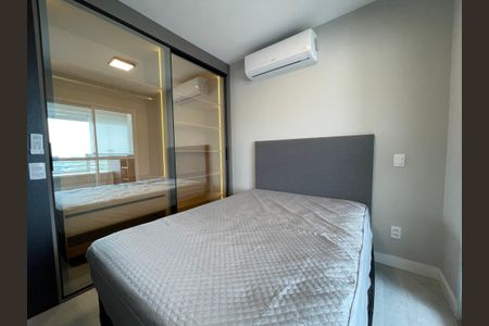 Studio para alugar com 32m², 1 quarto e 1 vaga Studio para alugar com 32m², 1 quarto e 1 vagaStudio
