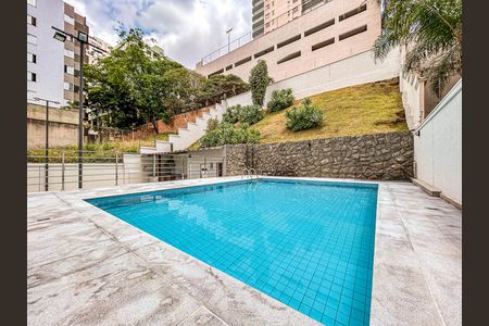 Apartamento à venda com 140m², 3 quartos e 2 vagas Apartamento à venda com 140m², 3 quartos e 2 vagasPiscina