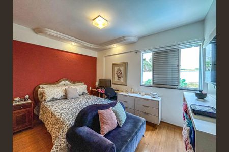 Apartamento à venda com 140m², 3 quartos e 2 vagas Apartamento à venda com 140m², 3 quartos e 2 vagasQuarto