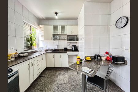 Apartamento à venda com 140m², 3 quartos e 2 vagas Apartamento à venda com 140m², 3 quartos e 2 vagasCozinha