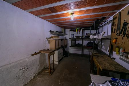 Casa para alugar com 240m², 2 quartos e 2 vagas Casa para alugar com 240m², 2 quartos e 2 vagasQuintal