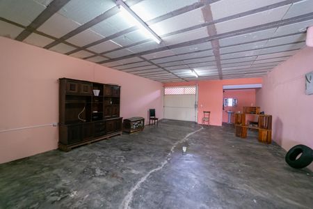 Casa para alugar com 240m², 2 quartos e 2 vagas Casa para alugar com 240m², 2 quartos e 2 vagasGaragem 1
