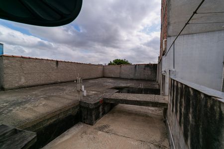 Casa para alugar com 240m², 2 quartos e 2 vagas Casa para alugar com 240m², 2 quartos e 2 vagasQuintal