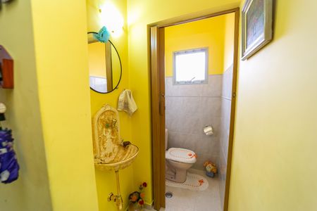 Casa para alugar com 240m², 2 quartos e 2 vagas Casa para alugar com 240m², 2 quartos e 2 vagasLavabo