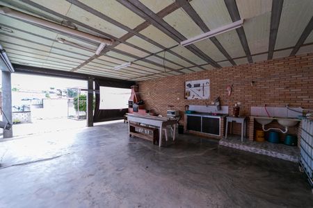 Casa para alugar com 240m², 2 quartos e 2 vagas Casa para alugar com 240m², 2 quartos e 2 vagasGaragem 1