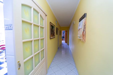 Casa para alugar com 240m², 2 quartos e 2 vagas Casa para alugar com 240m², 2 quartos e 2 vagasCorredor