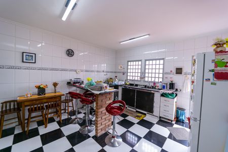 Casa para alugar com 240m², 2 quartos e 2 vagas Casa para alugar com 240m², 2 quartos e 2 vagasCozinha