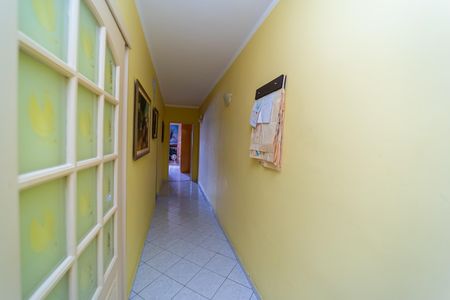 Casa para alugar com 240m², 2 quartos e 2 vagas Casa para alugar com 240m², 2 quartos e 2 vagasCorredor