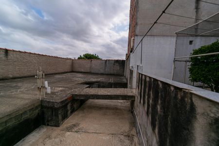 Casa para alugar com 240m², 2 quartos e 2 vagas Casa para alugar com 240m², 2 quartos e 2 vagasQuintal