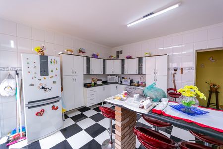 Casa para alugar com 240m², 2 quartos e 2 vagas Casa para alugar com 240m², 2 quartos e 2 vagasCozinha