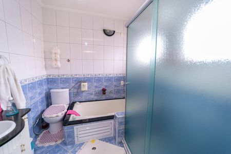 Casa para alugar com 240m², 2 quartos e 2 vagas Casa para alugar com 240m², 2 quartos e 2 vagasBanheiro da Suíte 2