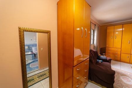 Casa para alugar com 240m², 2 quartos e 2 vagas Casa para alugar com 240m², 2 quartos e 2 vagasSuíte 2