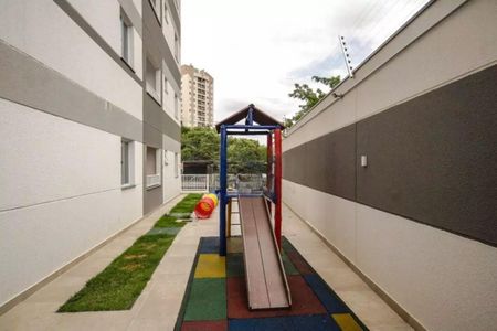 Quintal de kitnet/studio à venda com 1 quarto, 17m² em Vila Mangalot, São Paulo