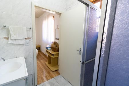 Casa à venda com 110m², 4 quartos e 2 vagas Casa à venda com 110m², 4 quartos e 2 vagasBanheiro da Suíte