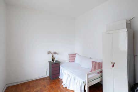 Quarto 2 de apartamento para alugar com 2 quartos, 54m² em Lourdes, Belo Horizonte