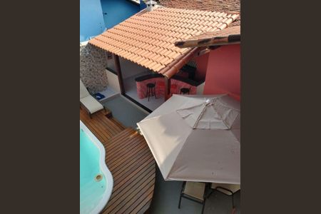 Casa à venda com 212m², 4 quartos e 2 vagasÁrea Externa