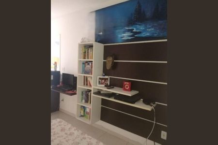 Quarto de casa à venda com 4 quartos, 212m² em Itaipu, Niterói