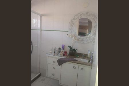 Banheiro de casa à venda com 4 quartos, 212m² em Itaipu, Niterói