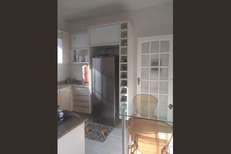 Casa à venda com 212m², 4 quartos e 2 vagasCozinha