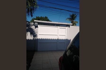 Casa à venda com 212m², 4 quartos e 2 vagasÁrea Externa