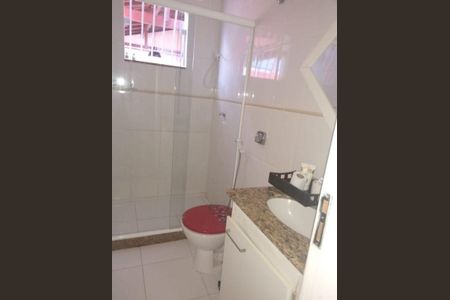 Banheiro de casa à venda com 4 quartos, 212m² em Itaipu, Niterói