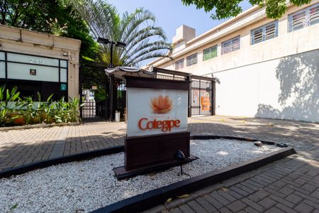 Apartamento à venda com 55m², 2 quartos e 1 vagaFachada