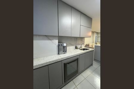 Apartamento à venda com 55m², 2 quartos e 1 vagaCozinha
